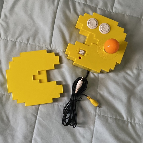 Pac Man Connect & Play/No Box/No instructions - Picture 3 of 5
